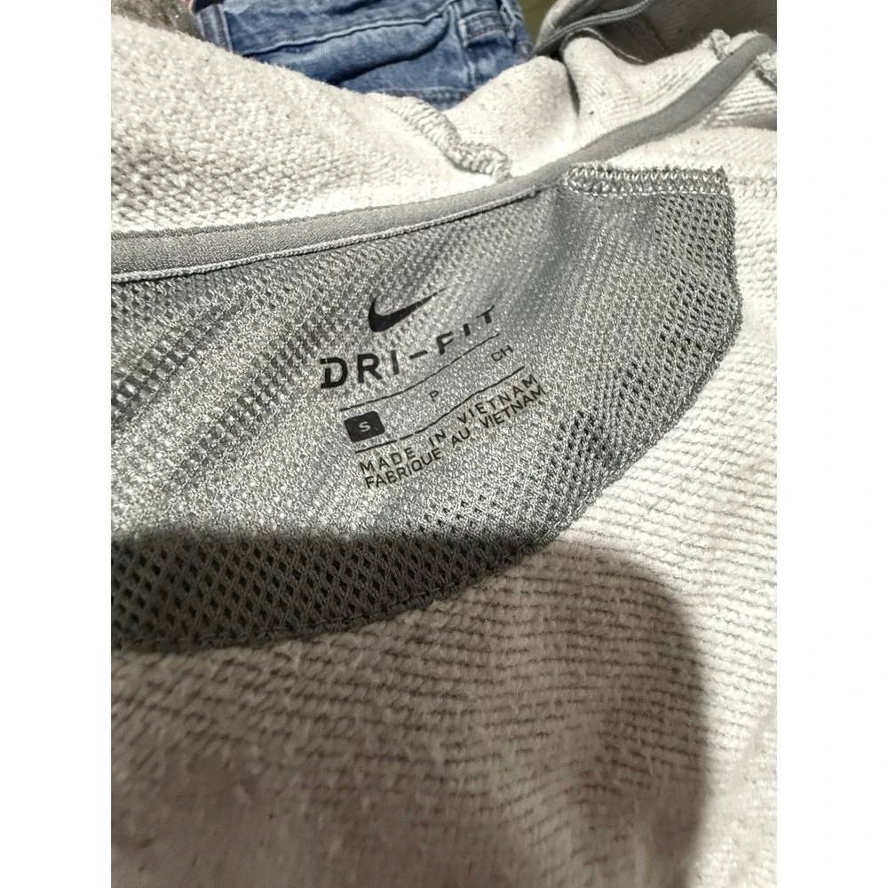 Nike Dri-FIT Womens Gray Full Zip Hoodie Sweatshirt Small 885323-063